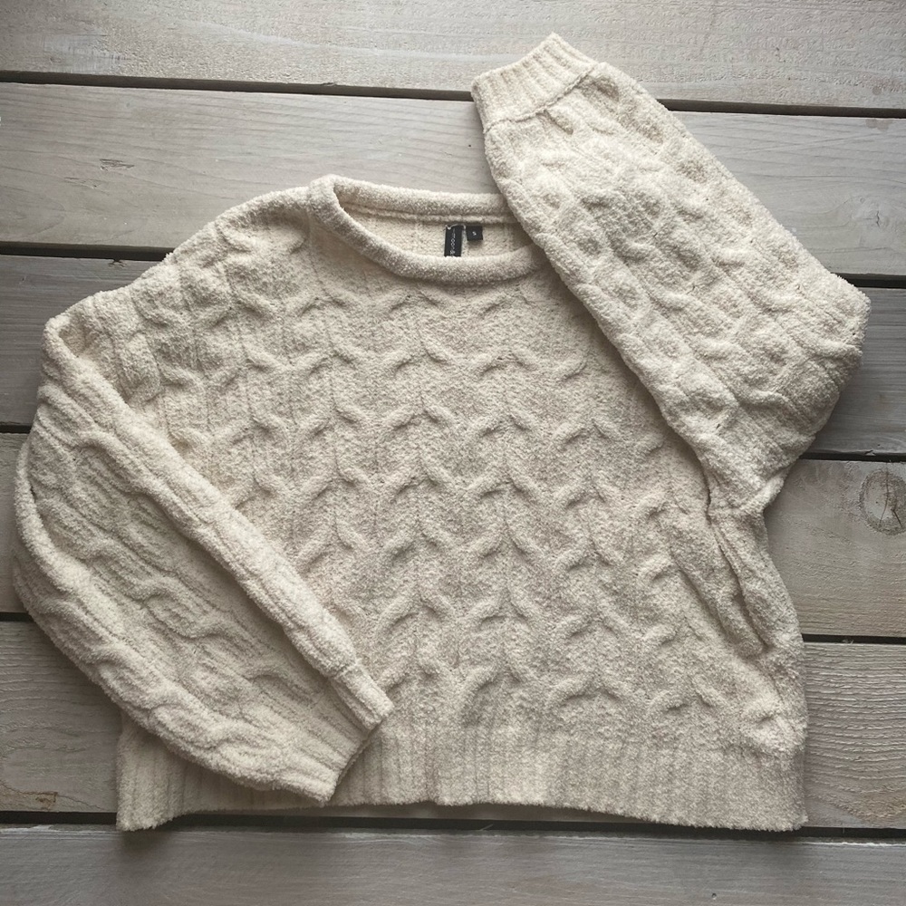 Moon & Madison knit sweater